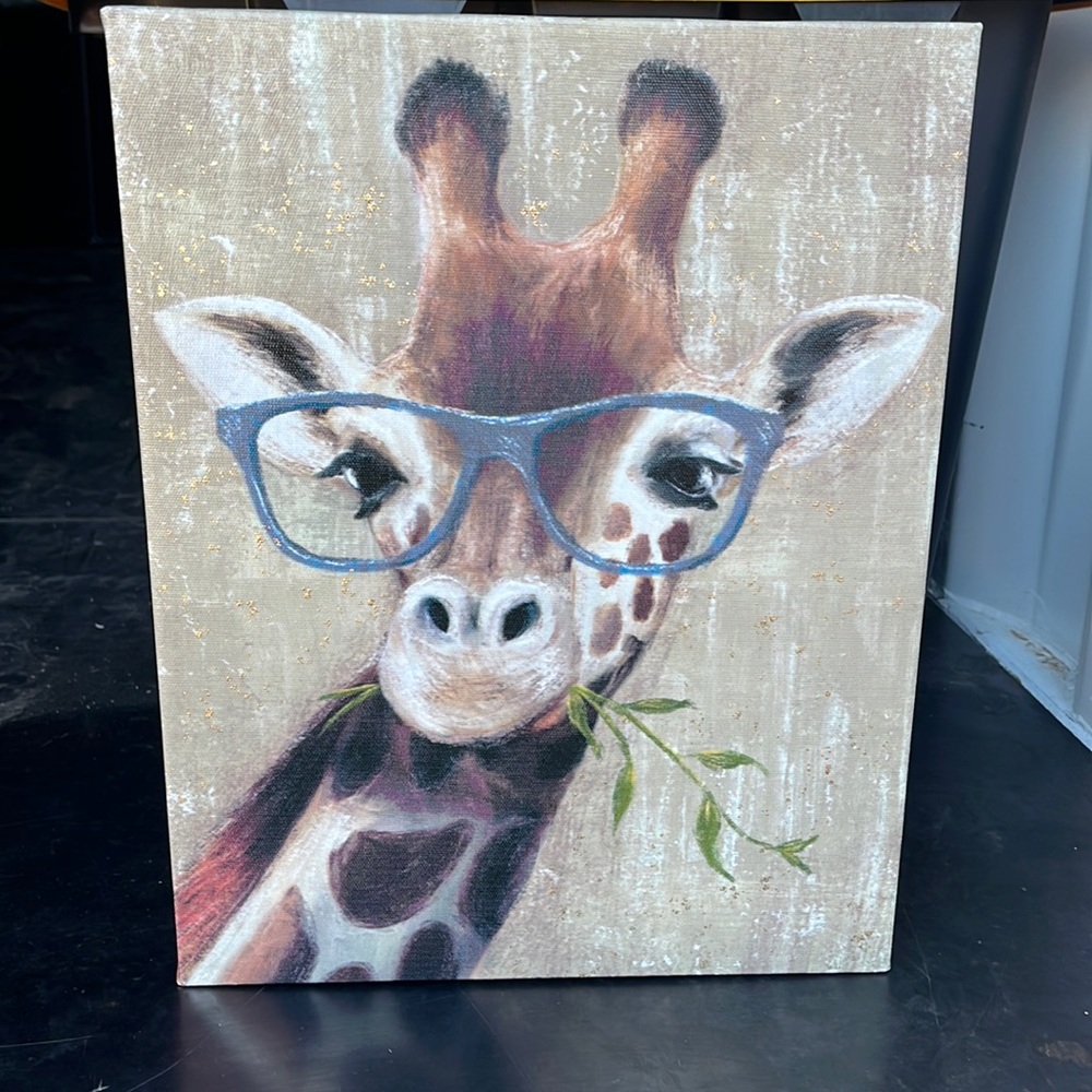 Giraffe. Wall art. Decor.